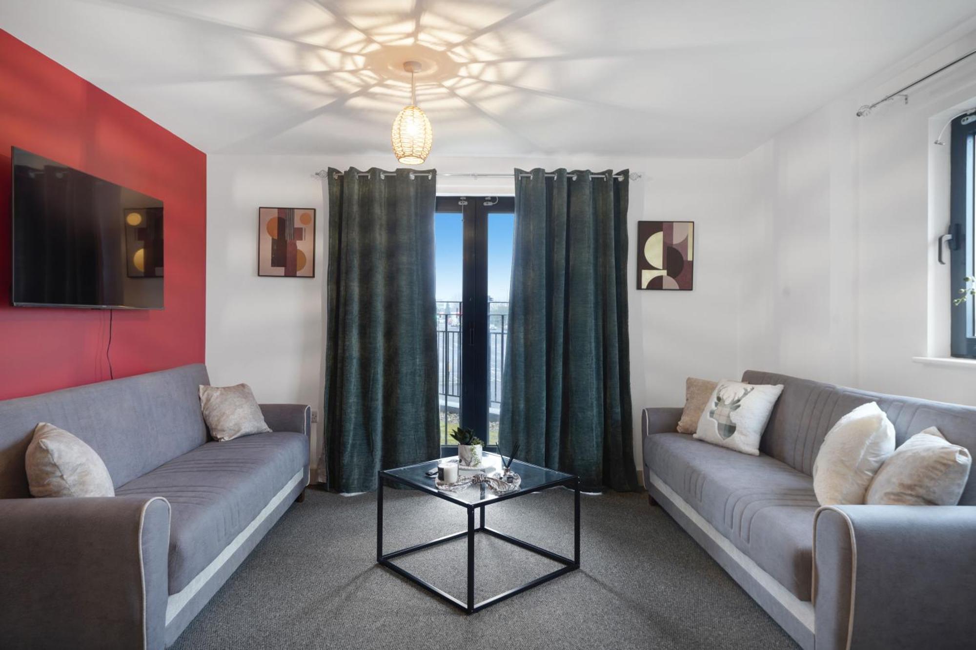 Livestay-New Private Apartment Building Minutes From Heathrow 斯劳 外观 照片