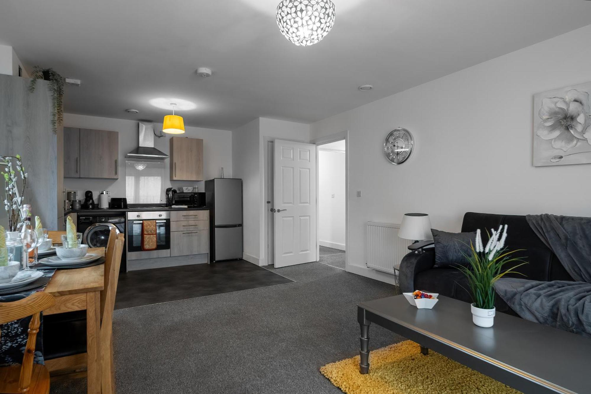 Livestay-New Private Apartment Building Minutes From Heathrow 斯劳 外观 照片