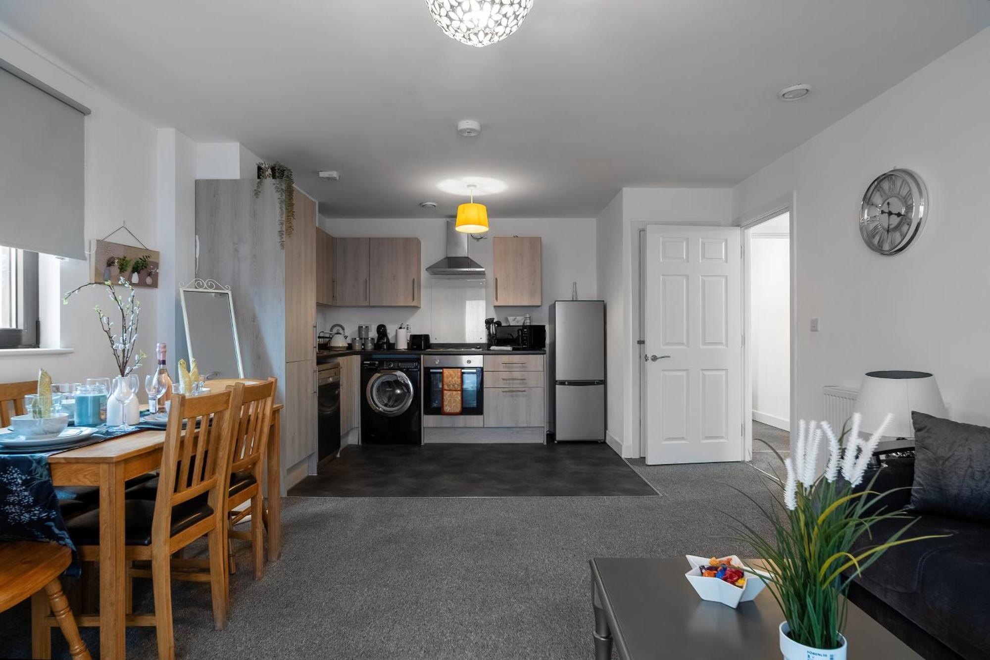 Livestay-New Private Apartment Building Minutes From Heathrow 斯劳 外观 照片