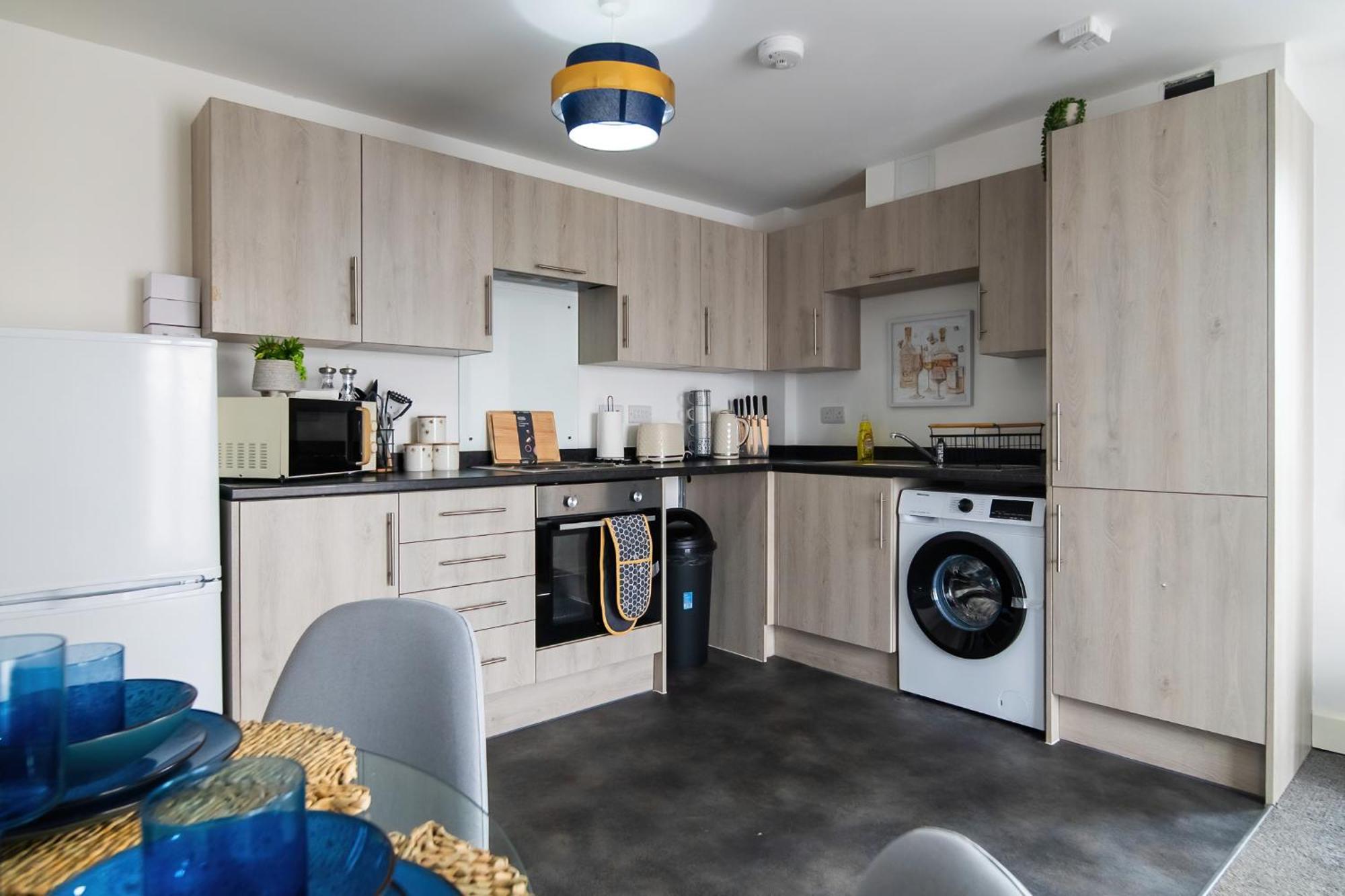 Livestay-New Private Apartment Building Minutes From Heathrow 斯劳 外观 照片