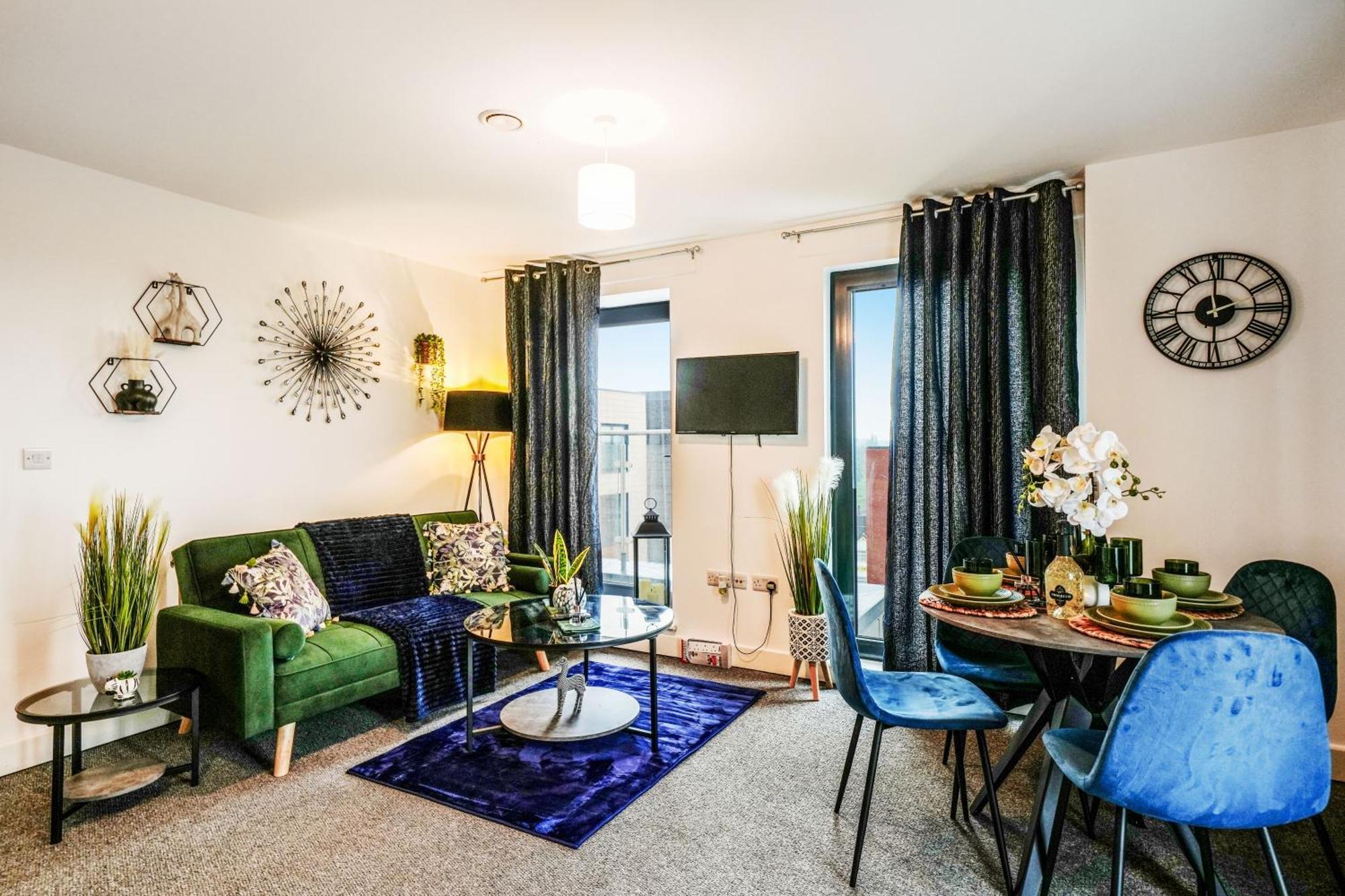 Livestay-New Private Apartment Building Minutes From Heathrow 斯劳 外观 照片